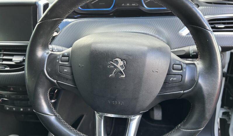 
								PEUGEOT 2008 GT LINE, YEAR 2017, WHITE,  59,870, MILES, 1200cc, PETROL, AUTOMATIC, VIN: VF3CUHNZTGY121937 full									