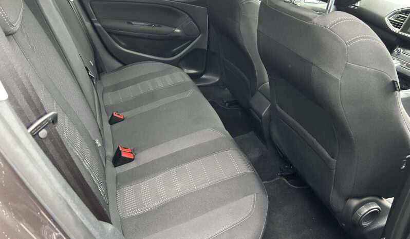 
								PEUGEOT 308 SW, ESTATE, GENUINE 36,166 MILES, PETROL, YEAR 2016, 1200cc, AUTOMATIC: full									