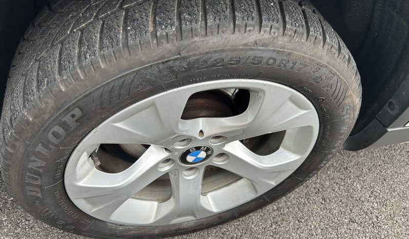 
								BMW X1 18i S DRIVE, 1990cc, 56,677 MILES, WHITE, PETROL, AUTOMATIC, YEAR 2011, REG: PO61 UOE full									