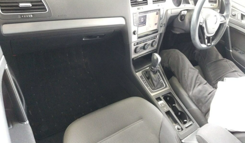 
								2016 VOLKSWAGEN GOLF: 1200cc, PETROL, AUTOMATIC full									