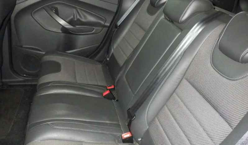
								2015 FORD KUGA,1600cc, 52,474 MILES, MODEL BLACK, AUTOMATIC full									