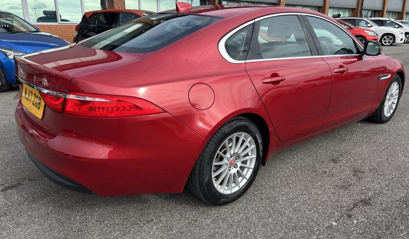 
								Jaguar XF 2.0d Prestige Auto Euro 6 (s/s) 4dr full									