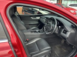
										Jaguar XF 2.0d Prestige Auto Euro 6 (s/s) 4dr full									