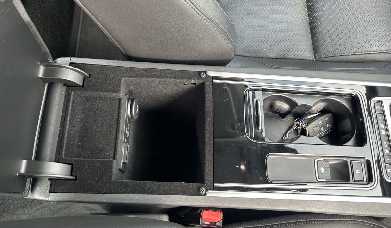 
								Jaguar XF 2.0d Prestige Auto Euro 6 (s/s) 4dr full									