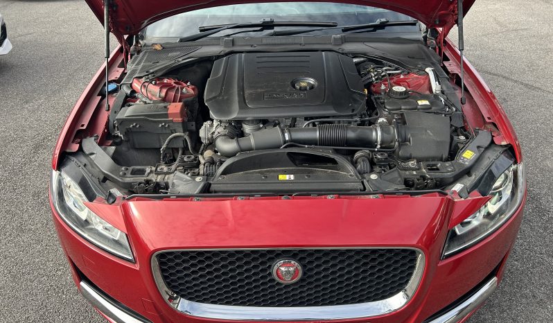 
								Jaguar XF 2.0d Prestige Auto Euro 6 (s/s) 4dr full									