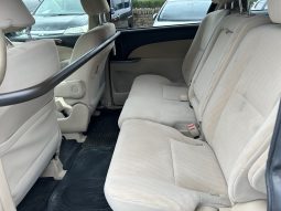 
										TOYOTA ESTIMA AUTOMATIC 8 SEATER PETROL CAR full									