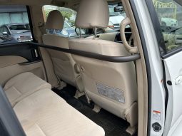 
										TOYOTA ESTIMA AUTOMATIC 8 SEATER PETROL CAR full									