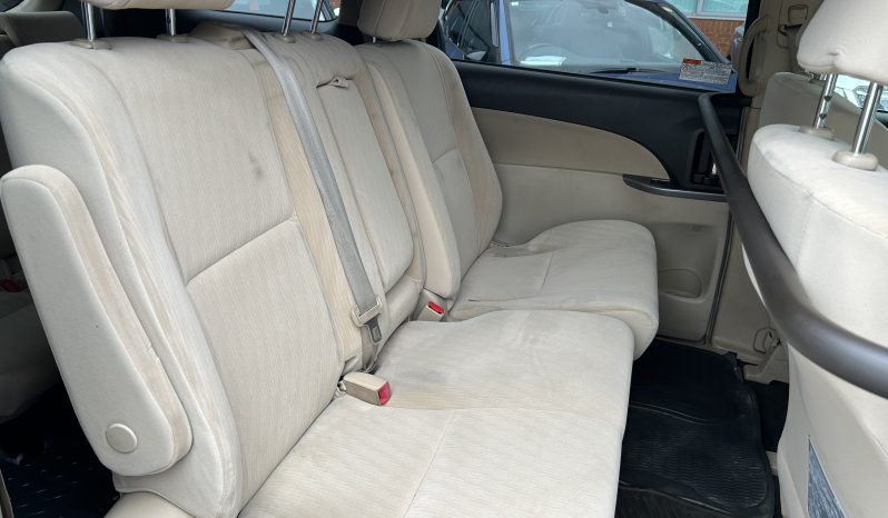 
								TOYOTA ESTIMA AUTOMATIC 8 SEATER PETROL CAR full									