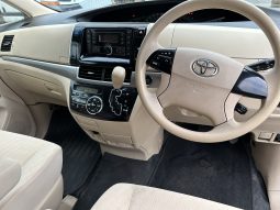 
										TOYOTA ESTIMA AUTOMATIC 8 SEATER PETROL CAR full									