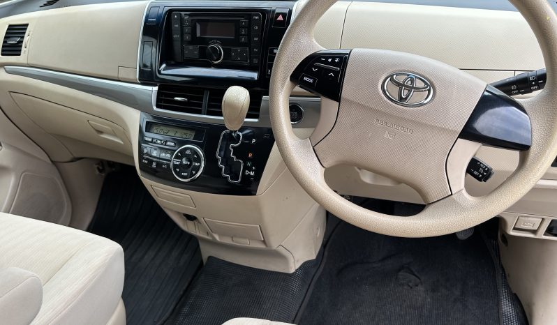 
								TOYOTA ESTIMA AUTOMATIC 8 SEATER PETROL CAR full									
