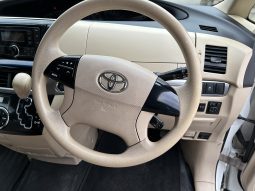 
										TOYOTA ESTIMA AUTOMATIC 8 SEATER PETROL CAR full									