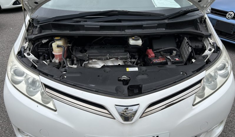 
								TOYOTA ESTIMA AUTOMATIC 8 SEATER PETROL CAR full									